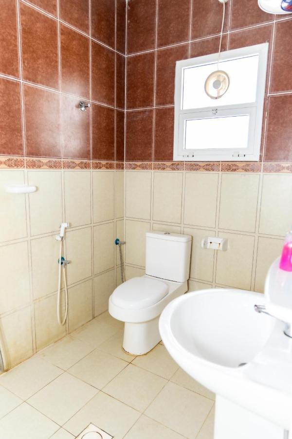 Arabian Sands Hotel فندق الرمال العربية Haima Bagian luar foto