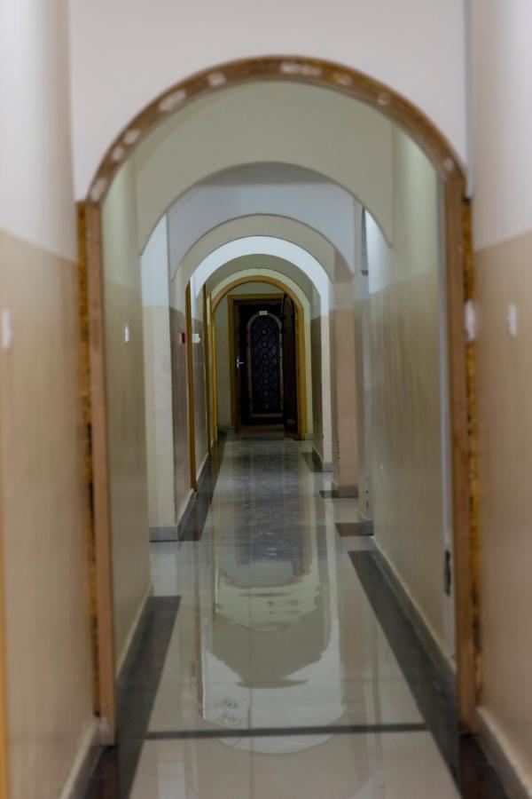 Arabian Sands Hotel فندق الرمال العربية Haima Bagian luar foto
