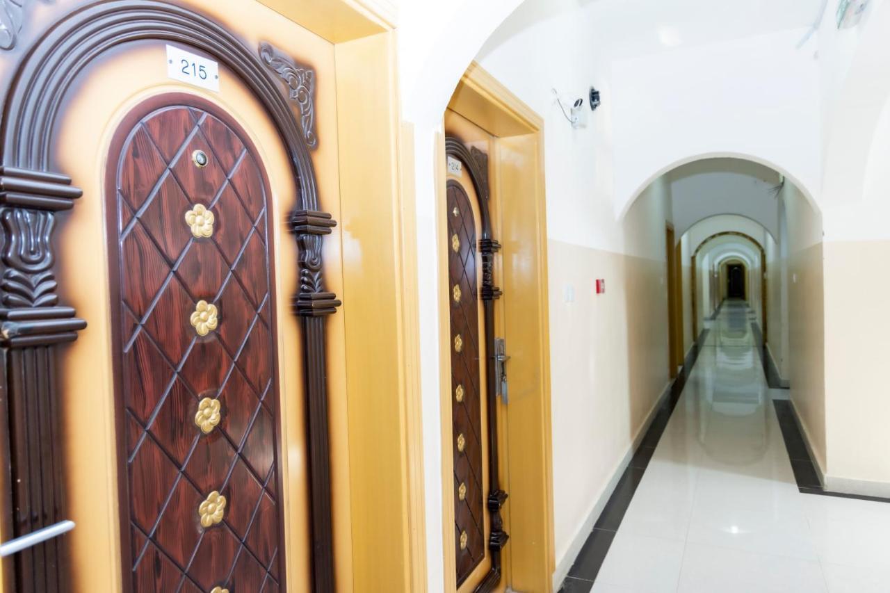 Arabian Sands Hotel فندق الرمال العربية Haima Bagian luar foto