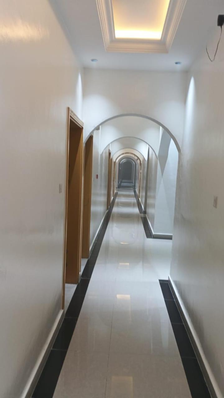 Arabian Sands Hotel فندق الرمال العربية Haima Bagian luar foto