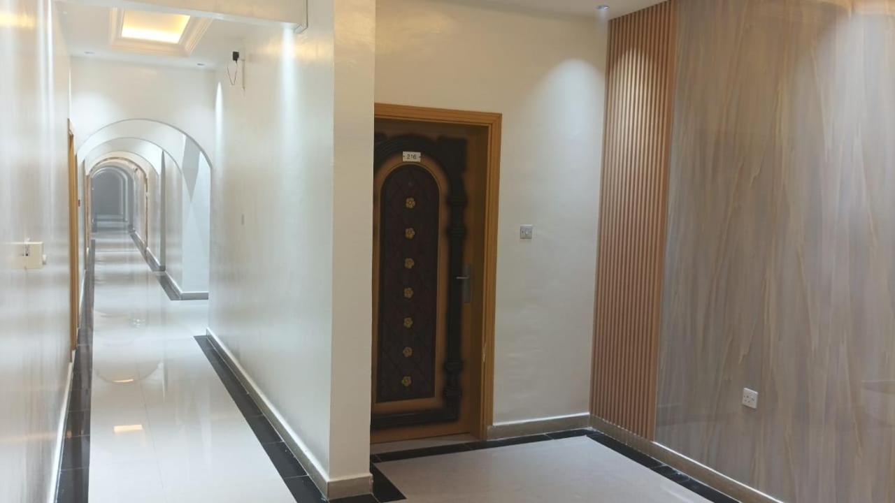 Arabian Sands Hotel فندق الرمال العربية Haima Bagian luar foto
