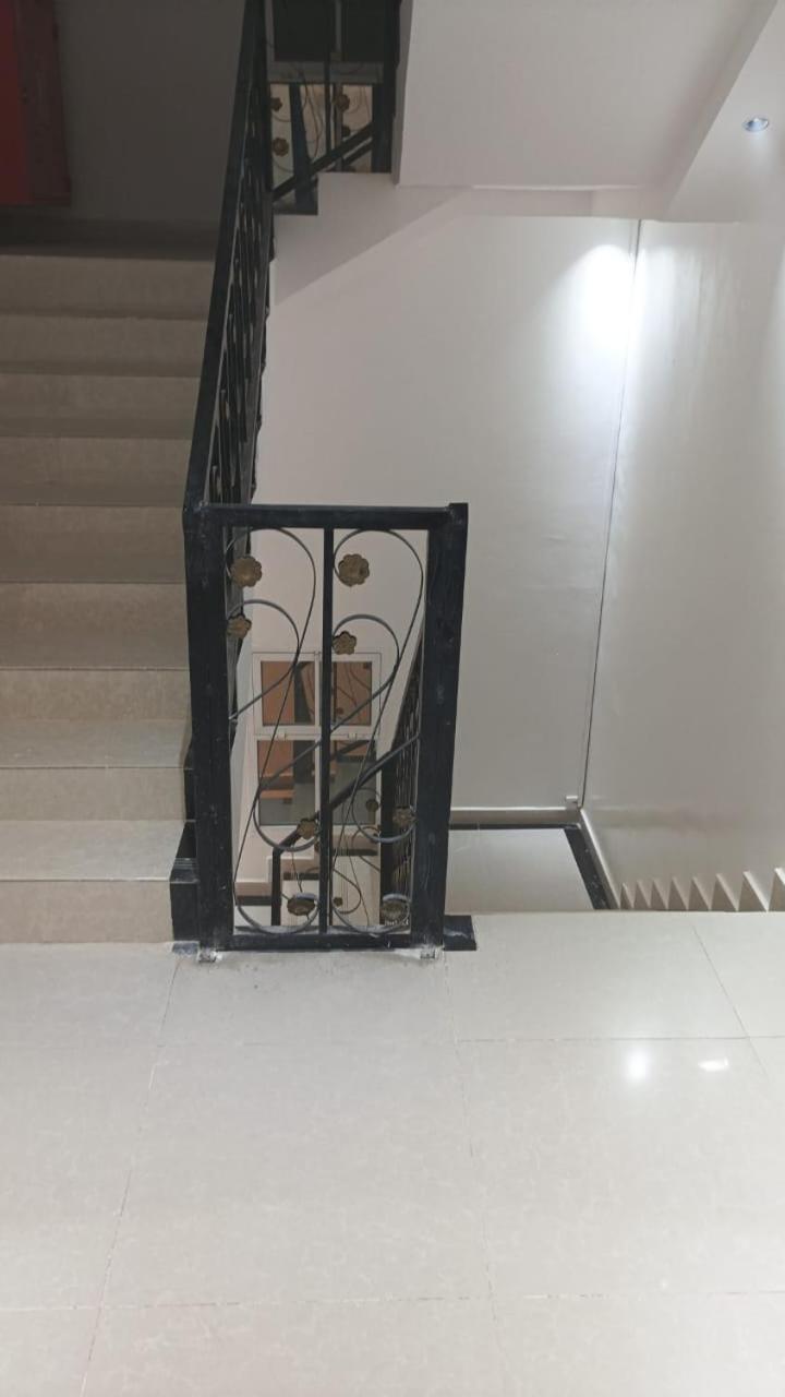 Arabian Sands Hotel فندق الرمال العربية Haima Bagian luar foto