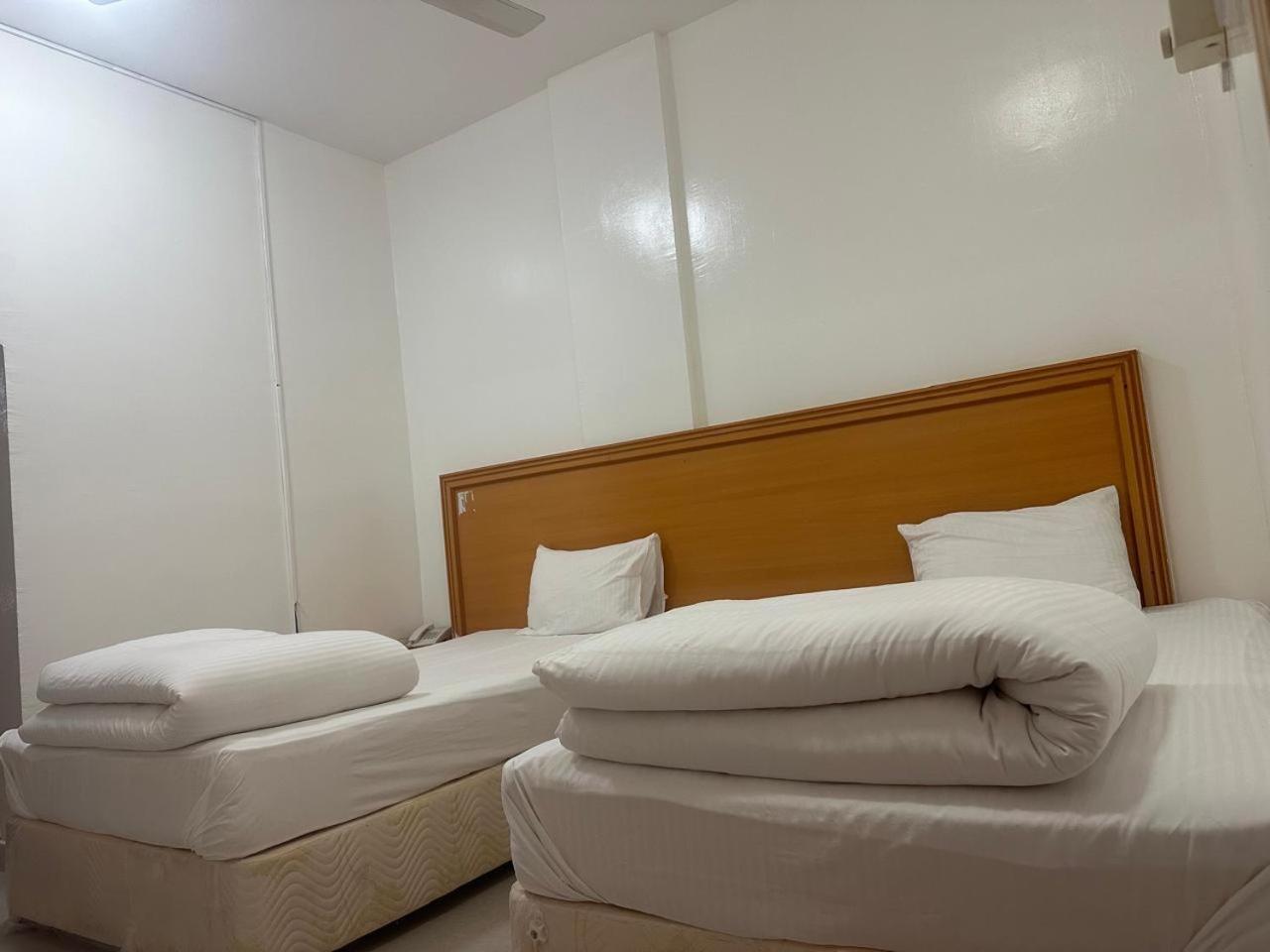 Arabian Sands Hotel فندق الرمال العربية Haima Bagian luar foto